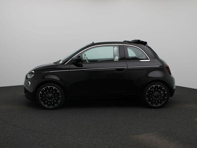Fiat E-500 C La Prima 42 kWh 120Pk | Navigatie | Apple & Android Carplay | Climate Control | Stoelverwarming | Parkeersensoren Voor & Achter | Achteruitrijcamera | Adaptieve Cruise Control | Lederen Bekleding |
