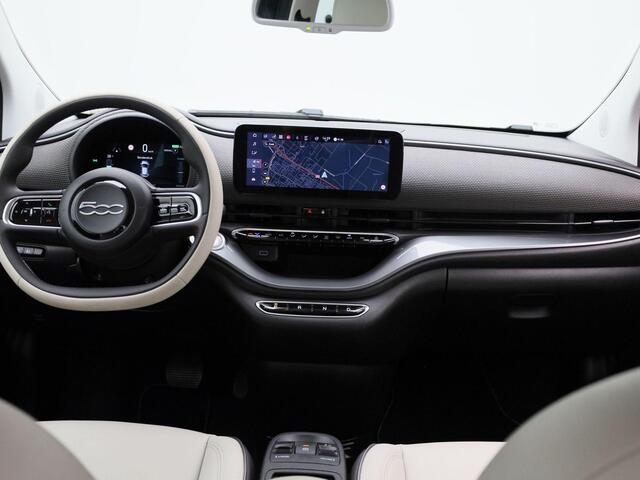 Fiat E-500 3+1 La Prima 42 kWh Leder | Navigatie | LM velgen