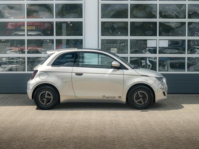 Fiat E-500 Giorgio Armani Collector's Edition 42 kWh | 17% Bijtelling | Zeer Exclusief | Beperkte Oplage !