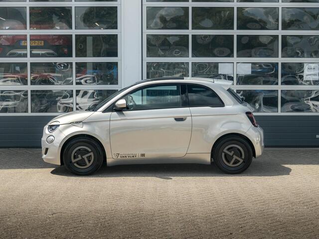 Fiat E-500 Giorgio Armani Collector's Edition 42 kWh | 17% Bijtelling | Zeer Exclusief | Beperkte Oplage !