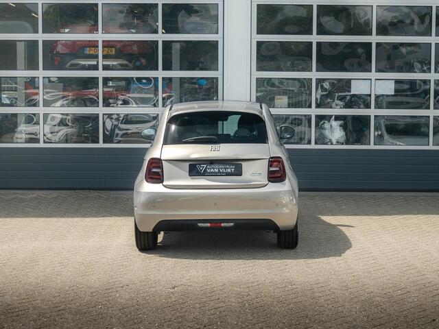 Fiat E-500 Giorgio Armani Collector's Edition 42 kWh | 18% Bijtelling | Zeer Exclusief | Beperkte Oplage !
