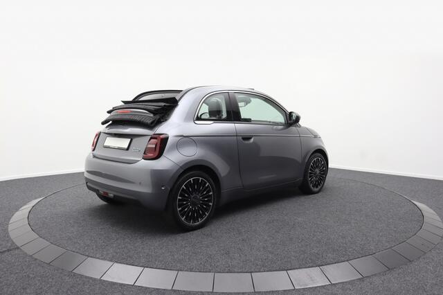 Fiat E-500 Cabrio La Prima | 42kWh | Adaptive cruise | Camera | Stoelverwarming