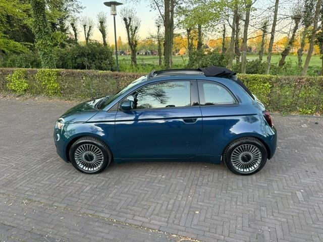 Fiat E-500 Cabrio ICON 42kWh SOH 93,8%/Acarplay/Acruise/Led/Navi/PDC/Garantie