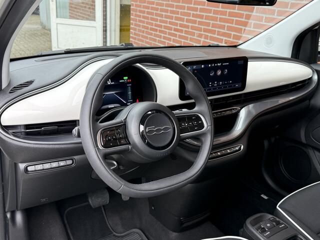 Fiat E-500 42 kWh SOH 95% CARPLAY CRUISE LED DAB 16-LMV