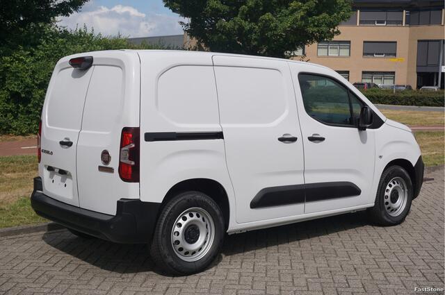Fiat E-Doblo L1 50 kWh Plus BPM VRIJ Climate, Navi, Camera, Betimmering, 2x Schuifdeur!! BB0*