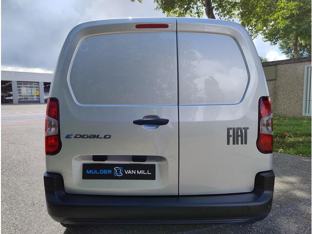 Fiat E-Doblo L1 50 kWh 136pk | 8 jaar garantie | 0% financial lease | Apple Carplay | Android Auto | Multimedia | Achteruitrijcamera | Parkeersensoren achter | Winter pakket | Stoelverwarming | Stuurverwarming | Stuurwielbediening | Reservewiel | van ¤30.975 voor ¤26.