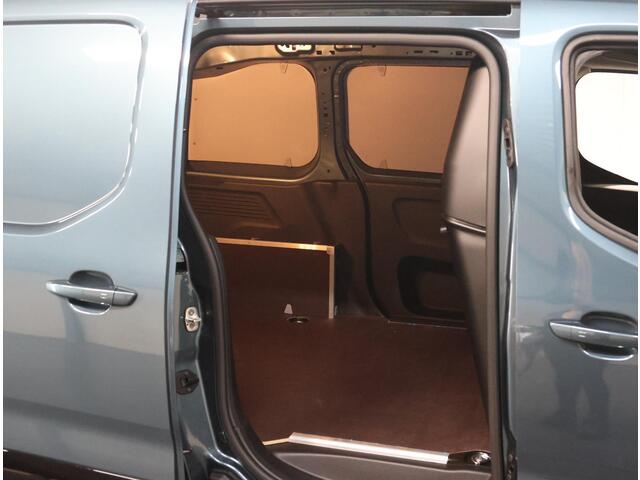 Fiat E-Doblo 136PK L1 50 kWh | NIEUW! | Navigatie | AppleCarPlay/AndroidAuto | Houtenlaadvloer | Cruise Control | Climate Control | Navigatie | Parkeersensoren | DAB Radio | Armsteun | Parkeersensoren |