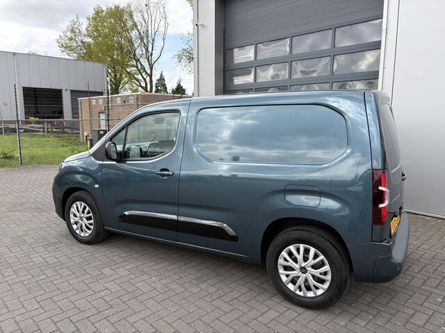 Fiat E-Doblo 50 kWh 3-zits | airco | carplay | cruise