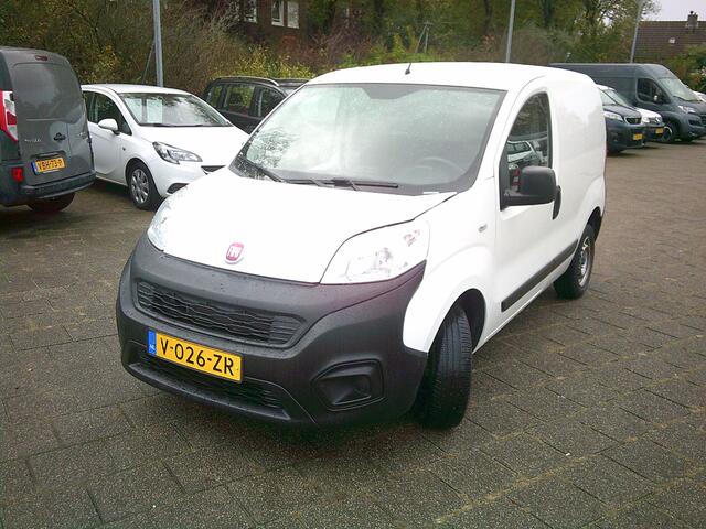 Fiat FIORINO 1.4 Easy Pro BENZINE UITVOERING !!! VOORZIEN VAN AIRCO !!!