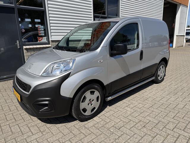 Fiat FIORINO 1.3 MJ Adventure / vaste prijs rijklaar ¤ 9.950 ex btw / lease vanaf ¤ 168 / euro 6 / bpm vrij / zilver metallic / airco / cruise / navi / schuifdeur / pdc achter !