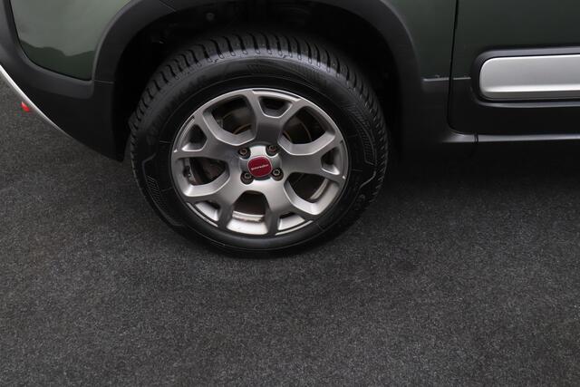 Fiat PANDA 0.9 90 PK TwinAir 4x4 Cross 5-Pers Climate Trekhaak Park. Sens LED
