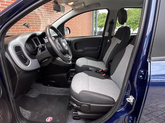 Fiat PANDA 0.9 TWINAIR LOUNGE AUTOMAAT AIRCO PARKEERSENSOREN