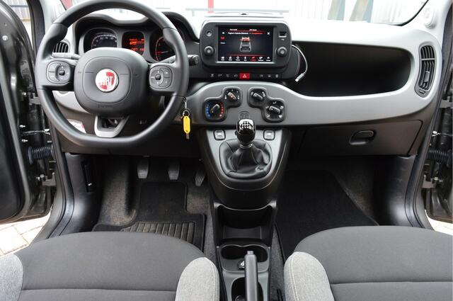Fiat PANDA 1.0 Hybrid City Life O.a: Carplay, Airco, DAB, Centr. Vergr, Rijklaar, Etc. All-in prijs!