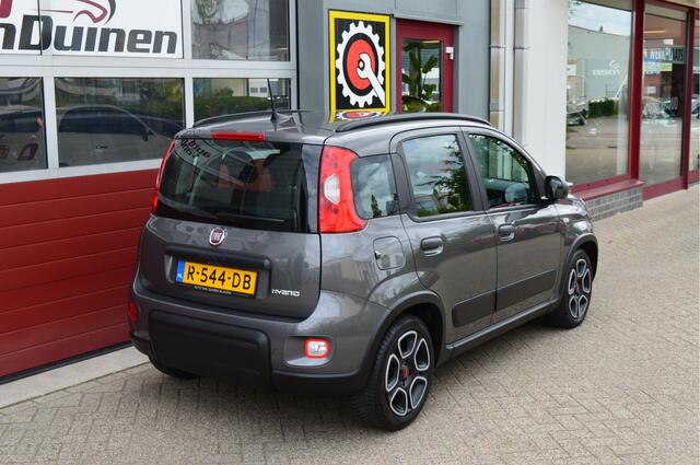 Fiat PANDA 1.0 Hybrid City Life O.a: Carplay, Airco, DAB, Centr. Vergr, Rijklaar, Etc. All-in prijs!