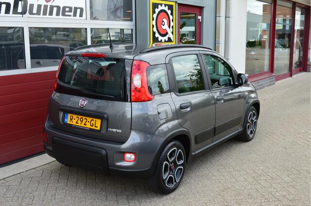 Fiat PANDA 1.0 Hybrid City Life O.a: Carplay, Airco, DAB, Bluetooth, Rijklaar, Etc. All-in prijs!
