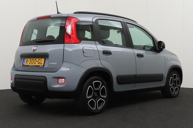 Fiat PANDA 1.0 Hybrid City Life 5-Persoons Carplay 15' LMV DAB Pack Flex