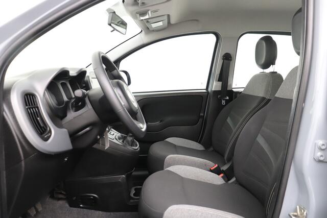 Fiat PANDA 1.0 Hybrid City Life 5-Persoons Carplay 15' LMV DAB Pack Flex