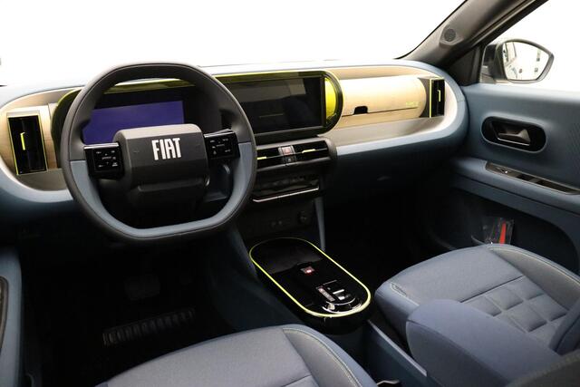 Fiat PANDA Grande 1.2 Hybrid La Prima NIEUW MODEL | Navigatie | Climate control | Camera | Dakrails | Extra getint glas | Dakrails | Hoge instap