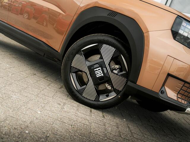 Fiat PANDA Grande La Prima 11 kW 44 kWh | Uit voorraad leverbaar | Clima | Cruise | Camera | Apple Carplay | 17" | Navi | Winter Pack