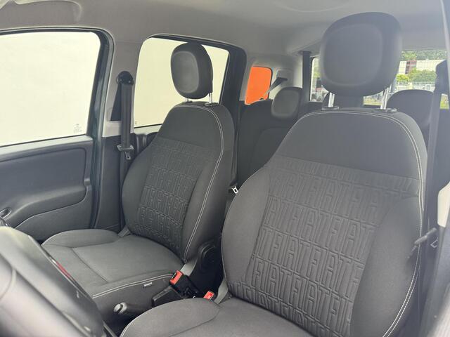 Fiat PANDA 1.0 Hybrid RED Cross | Apple carplay | Climate control | Prijs is rijklaar!