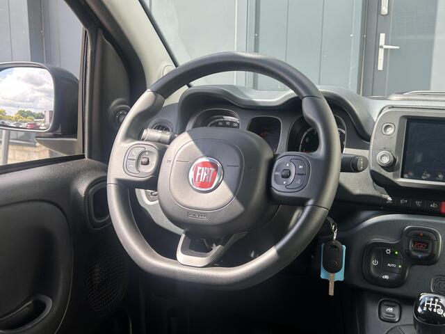 Fiat PANDA 1.0 Hybrid RED Cross