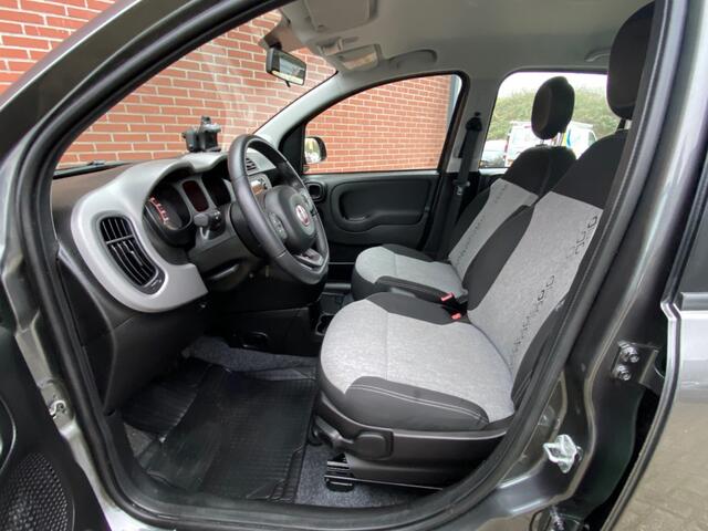 Fiat PANDA 0.9 TWINAIR LOUNGE AUTOMAAT AIRCO TREKHAAK BLUETOOTH