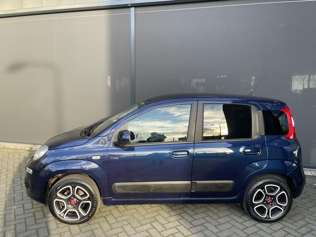 Fiat PANDA 0.9 TwinAir Turbo 80 PK Airco - Parkeersensoren achter - 5 zitplaatsen - Radio/Cd speler - Elektrische ramen voor - Centrale vergrendeling - Start/stop systeem