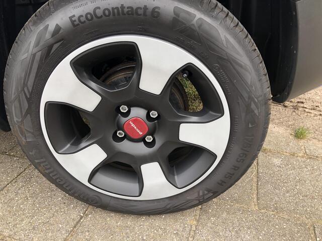 Fiat PANDA 1.0 Hybrid Cross AIRCO|APPLE/ANDROID|BLUETOOTH|PDC