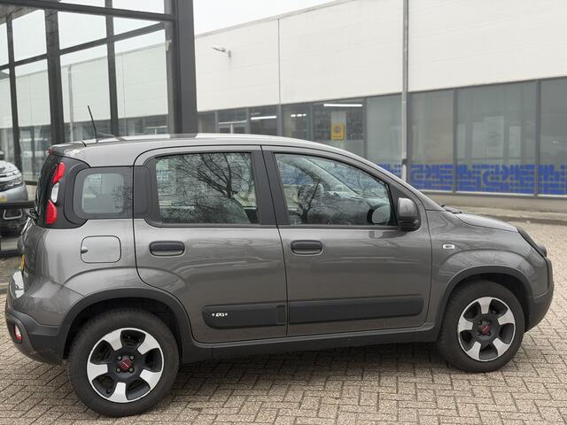 Fiat PANDA 1.0 Hybride Cross Airco|CarPlay|Hoogzitter!