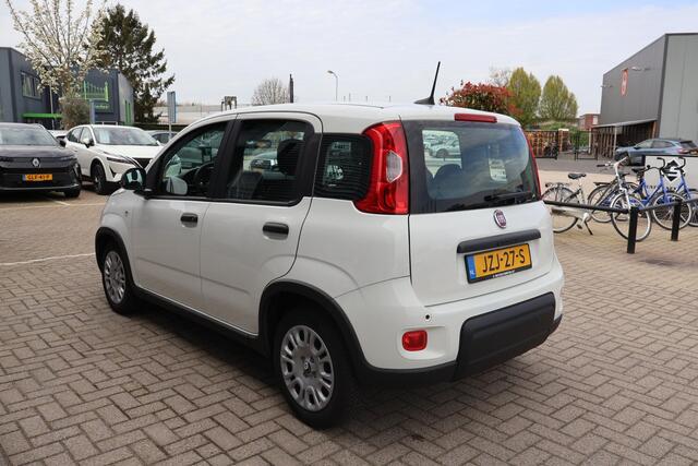 Fiat PANDA 1.0 Hybrid City Fabrieksgarantie | 1e Eigenaar | Dealer Onderh | BTW | NAP | Airco | Multimedia | Cruise | DAB | Start/Stop | Bord Herkenning | PDC Achter