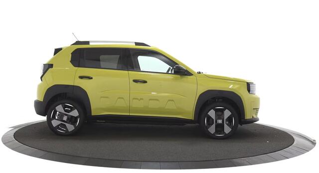 Fiat PANDA Grande La Prima 11 kW 44 kWh Winterpakket / Camera / Navigatie