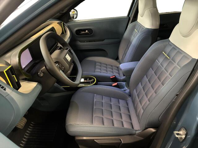 Fiat PANDA Grande La Prima EV 44kWh 113pk | CLIMA | APPLE CARPLAY / ANDROID AUTO | CAMERA | STOELVERW. |