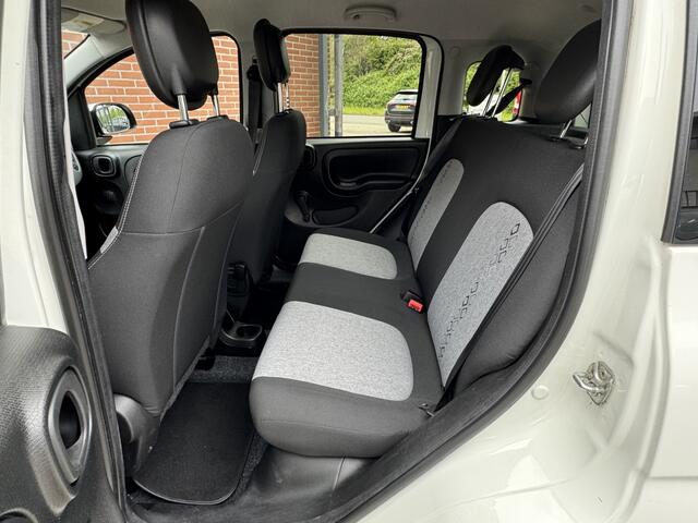 Fiat PANDA 0.9 TwinAir Lounge 80PK AUTOMAAT CLIMA PDC LMV BLUETOOTH