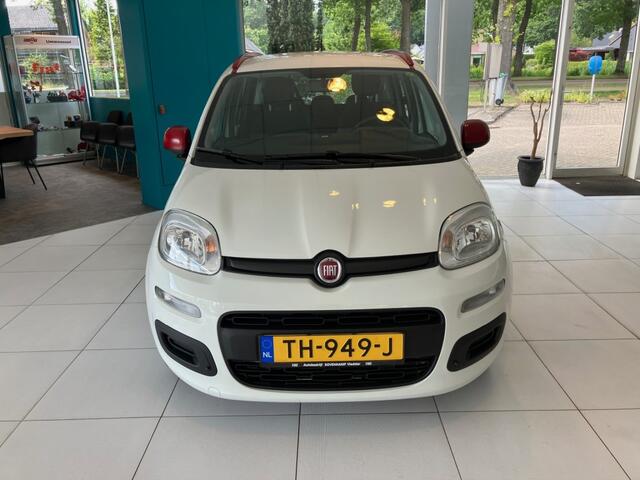 Fiat PANDA 0.9 80 Lounge Automaat/lm velgen/trekhaak/ lage km-stand