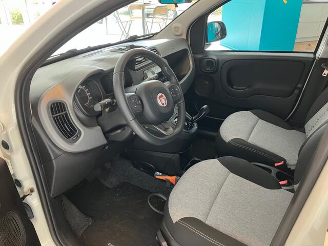 Fiat PANDA 0.9 80 Lounge Automaat/lm velgen/trekhaak/ lage km-stand
