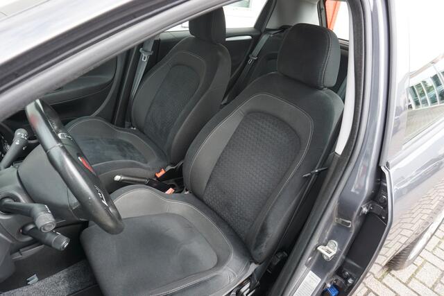 Fiat PUNTO Evo 0.9 TwinAir Lounge | Origineel NL | 1ste eigenaar | Airco | Radio | Cruise Control | PDC |
