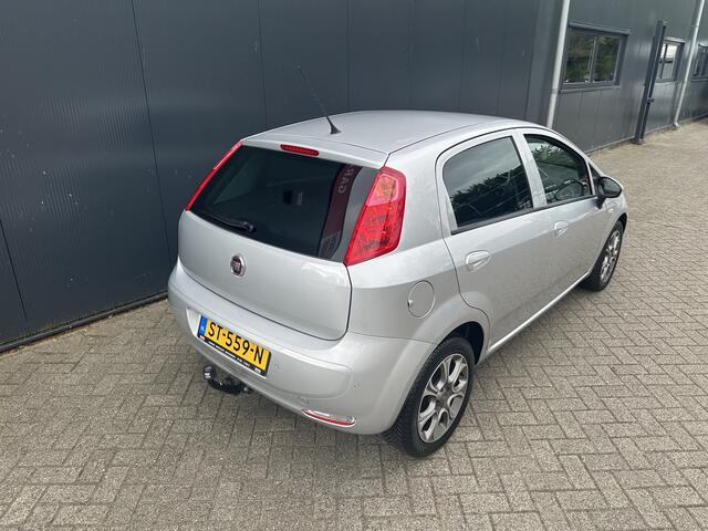 Fiat PUNTO Evo 0.9 TwinAir Sempre | Trekhaak | Cruise | Navi