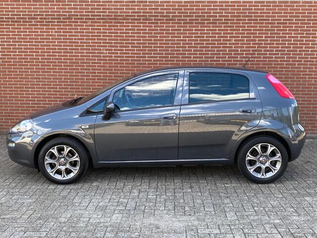 Fiat PUNTO 0.9 TA SEMPRE NAV CRUISE CLIMA PDC LMV BLUETOOTH