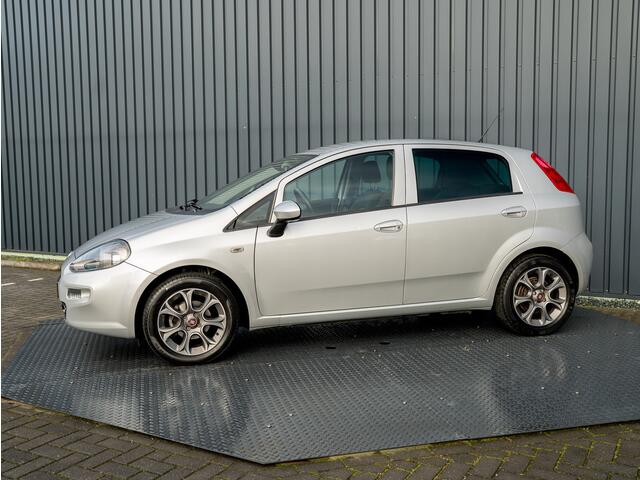 Fiat PUNTO Evo 0.9 TwinAir Sempre | Parkeersensoren | Cruisecontrol | Bluetooth Prijs Rijklaar!!