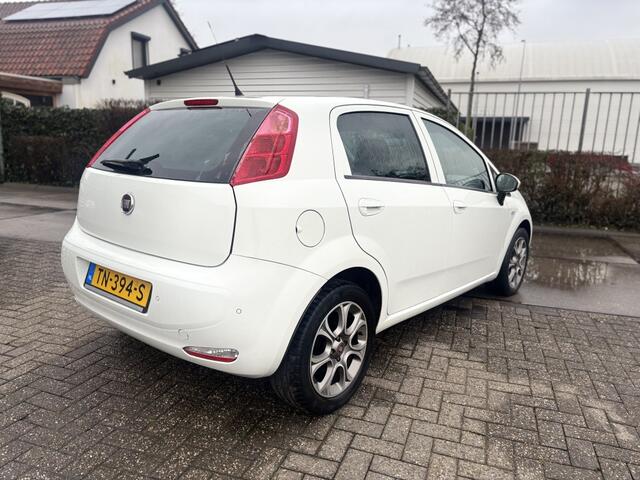 Fiat PUNTO Evo 0.9 TA Sempre CLIMA!NAVI!