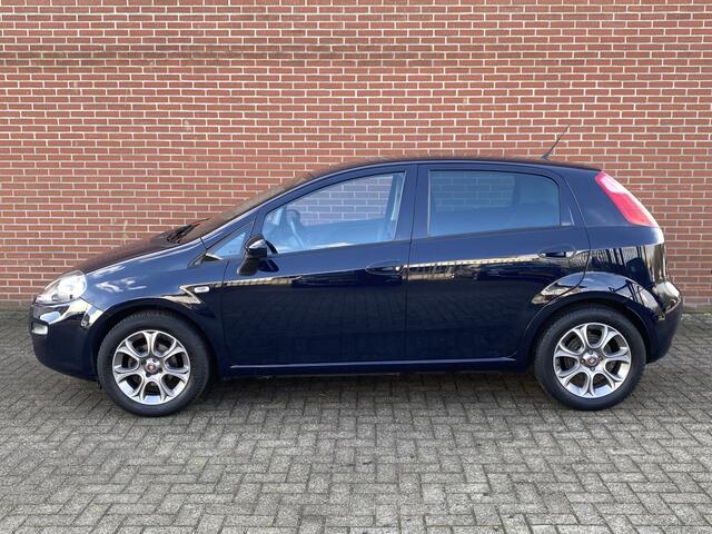 Fiat PUNTO Evo 0.9 TA Sempre CLIMA CRUISE PDC LMV DAB TREKHAAK