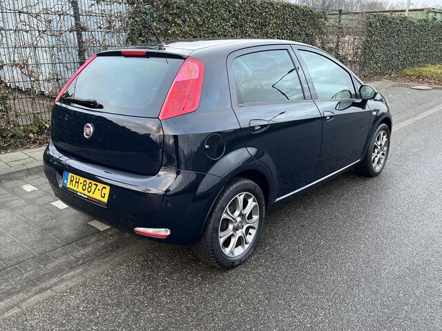 Fiat PUNTO Evo 0.9 TwinAir * Navi * Cruise * Airco * Apk 10-2026 * LPG