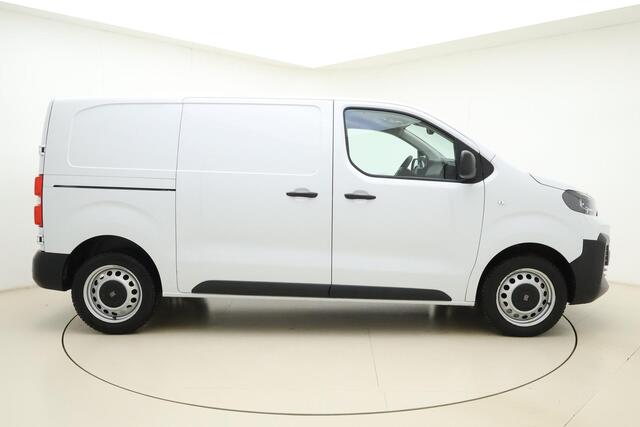 Fiat SCUDO 2.0 Diesel 145 L2 | Navigatie | Laadruimte betimmering | Camera | 3 Zitplaatsen | Cruise control | Mistlampen voor | Airco | Zijschuifdeur