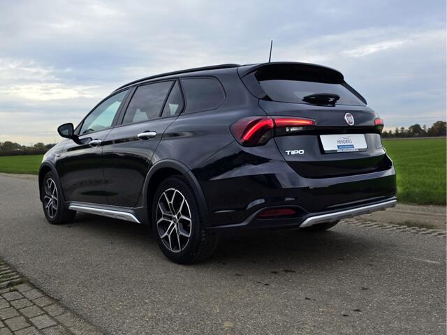 Fiat TIPO Stationwagon Cross 1.5 Hybrid - AUTOMAAT - 130 Pk - Euro 6 - Navi - ParkeerCamera