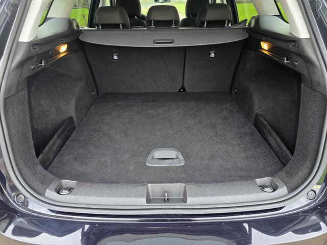 Fiat TIPO Stationwagon Cross 1.5 Hybrid - AUTOMAAT - 130 Pk - Euro 6 - Navi - ParkeerCamera