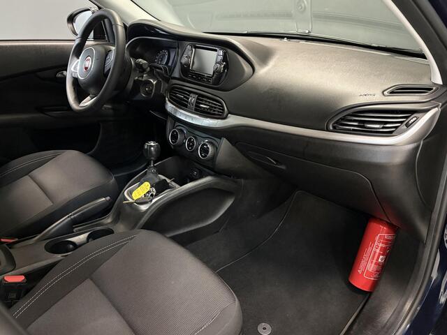 Fiat TIPO Stationwagon 1.4 16v 95pk Station Trekhaak, Navigatie, Climate control, Verwarmde stoelen