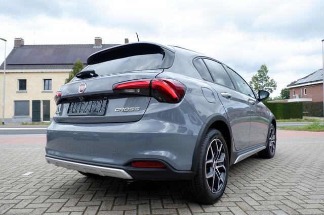 Fiat TIPO Cross 1.0 Cross Navi/Camera 12MND Bovag garantie Rijklaarprijs!
