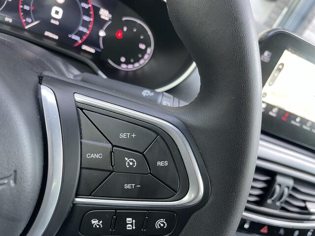 Fiat TIPO Cross 1.0 Cross Airco - Achteruitrijcamera - Parkeersensoren - Navigatie - Stoelverwarming - U-connect - Licht metalen velgen 17 inch - Trekhaak afneembaar - Cruise control - Radio - Mistlampen - Bluetooth - Dakrails - Elektrische ramen - Extra getint gla