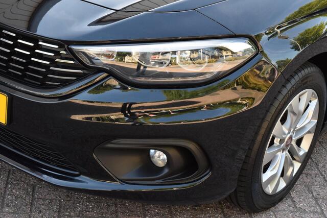 Fiat TIPO 1.4 T-Jet 16v|Carplay|Camera|Trekhaak|Rijklaar!