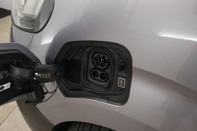 Fiat e-Scudo Opel Vivaro-e L2H1 75 kWh | Snelladen | SOH 96% | Airco | Cruise | Camera | Carplay | Navi | Trekhaak